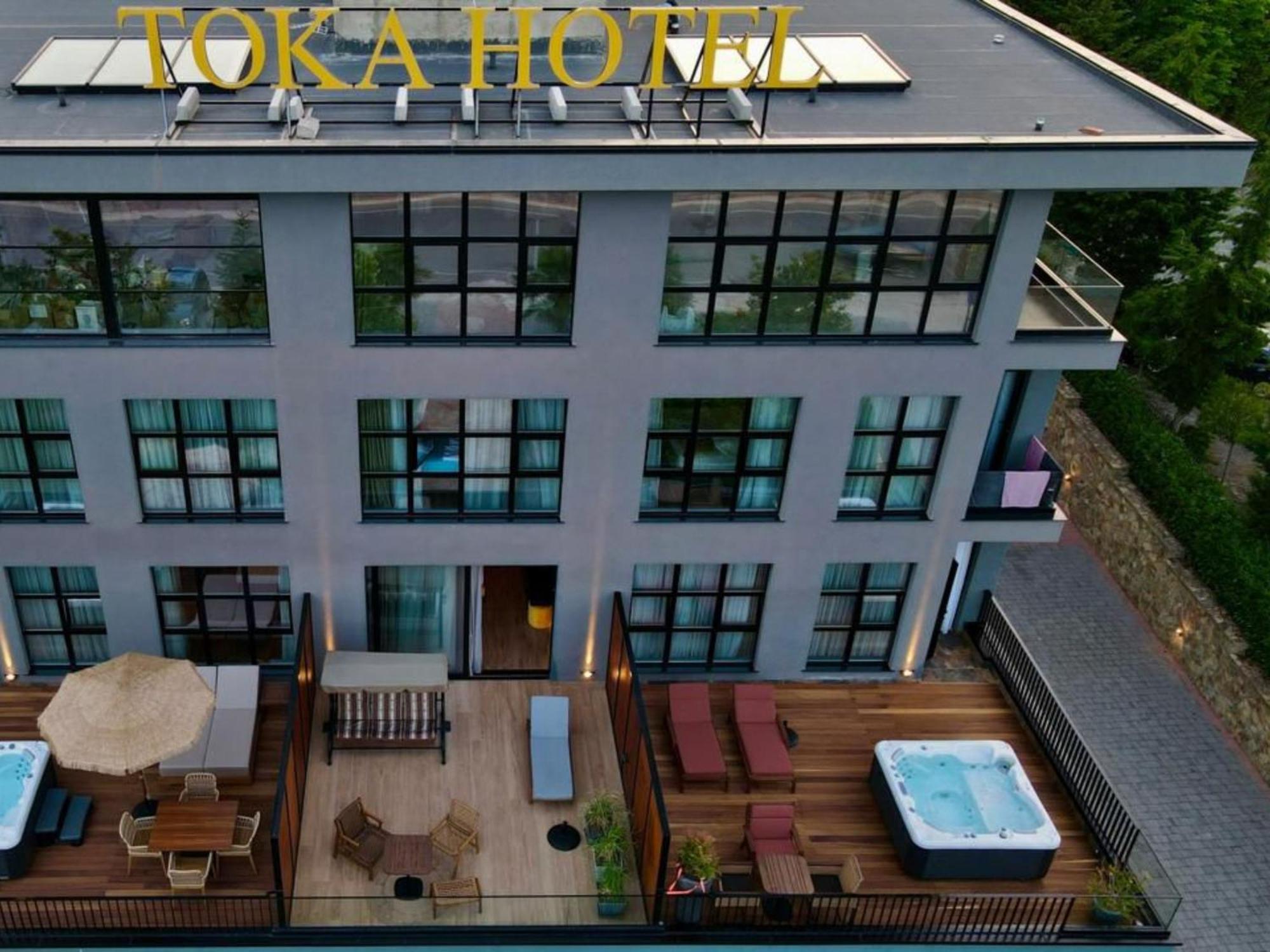 Toka Hotel Restaurant Udenisht Exterior photo