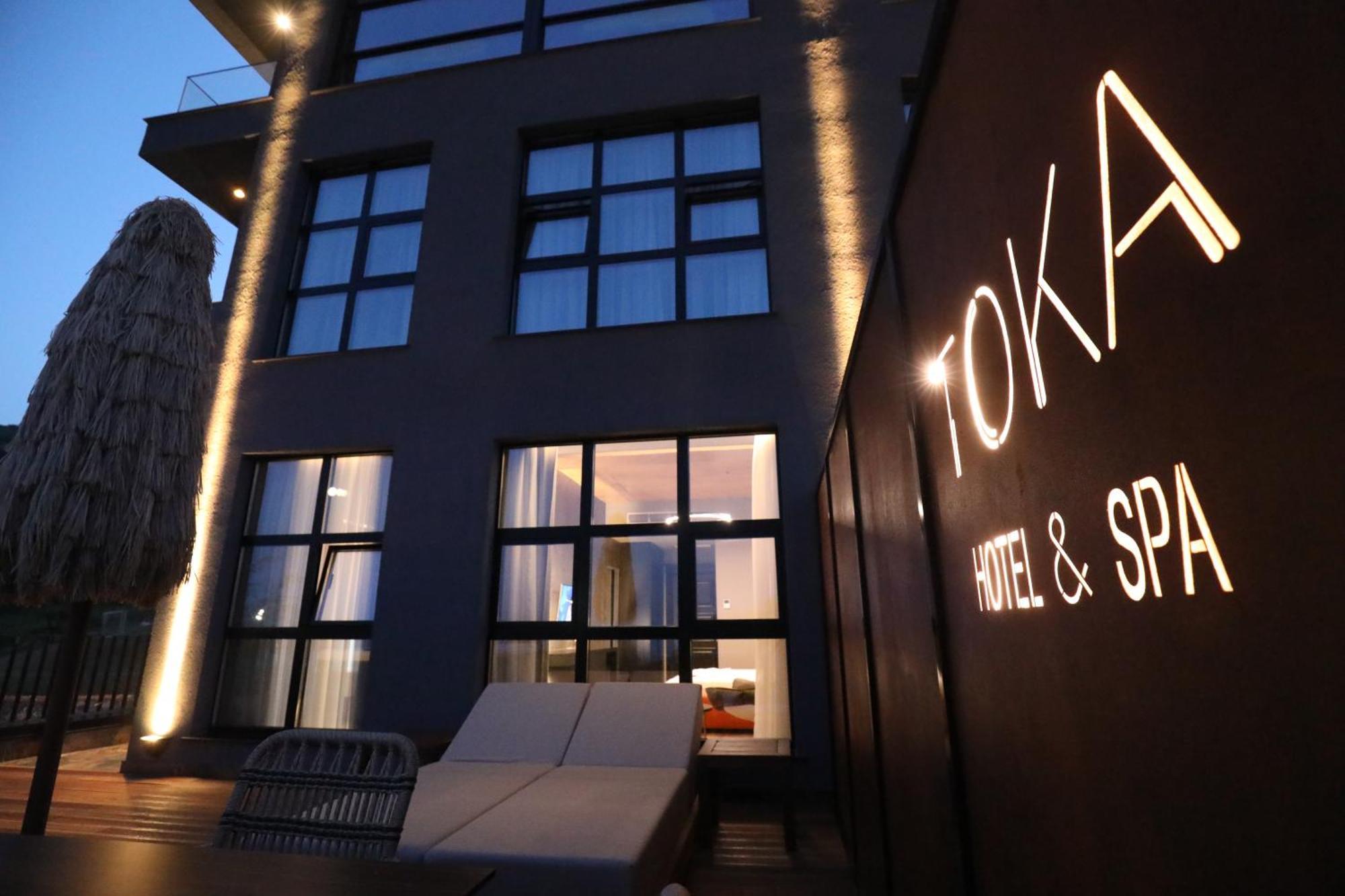 Toka Hotel Restaurant Udenisht Exterior photo